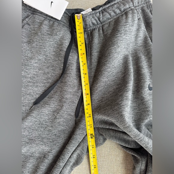 Nike Men’s Therma-FIT Joggers NWT, size M, color heathered gray - Picture 13 of 15